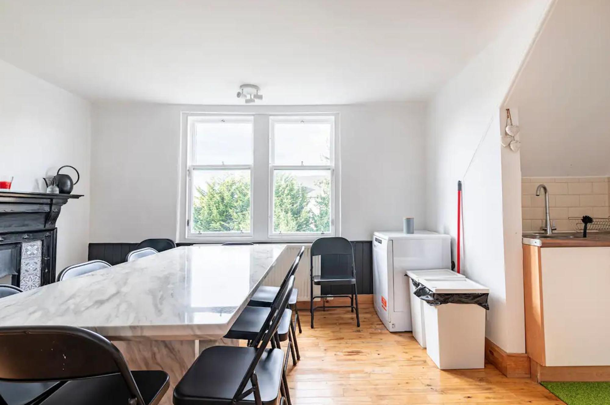 Lady Road Apartment เอดินบะระ ภายนอก รูปภาพ