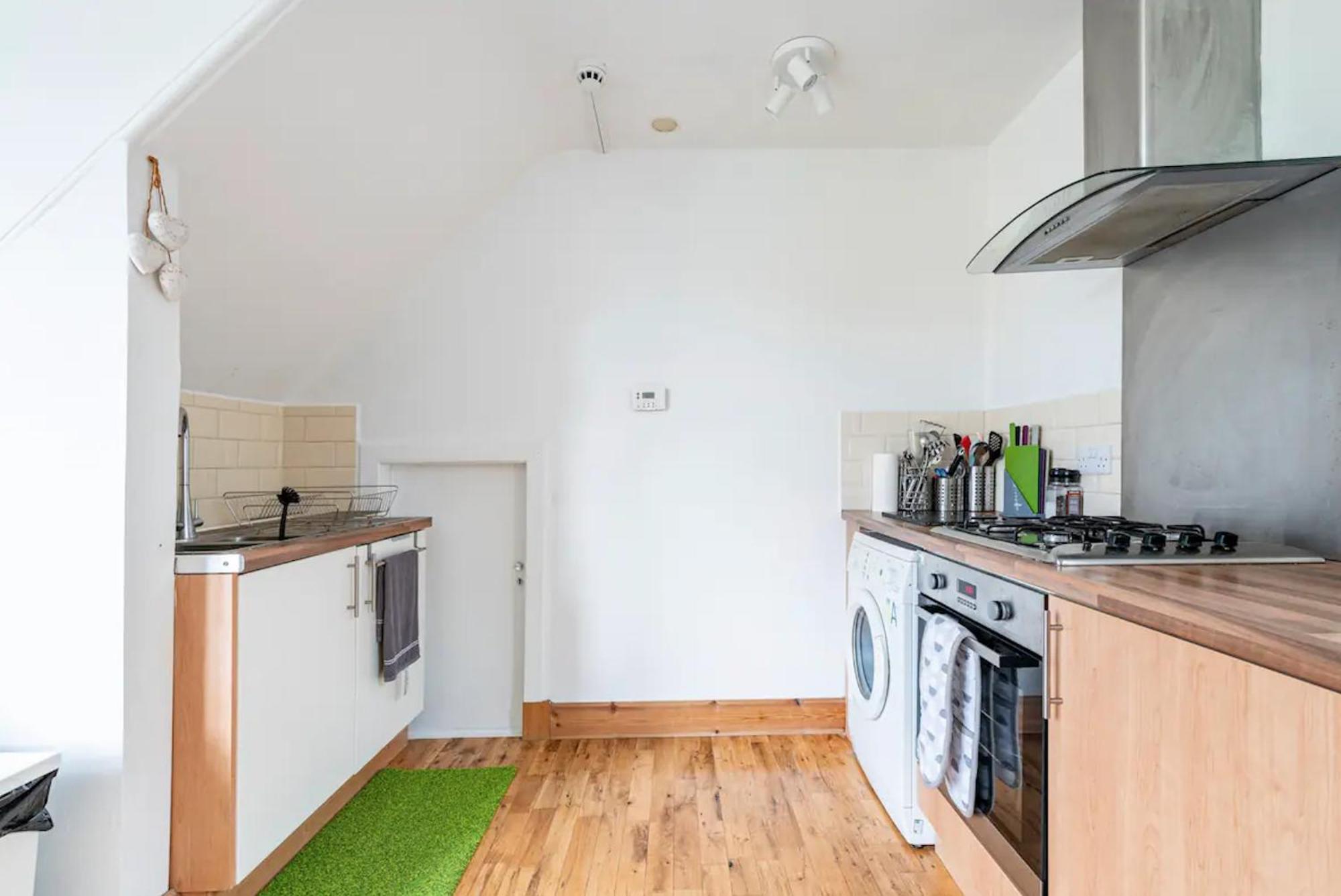 Lady Road Apartment เอดินบะระ ภายนอก รูปภาพ